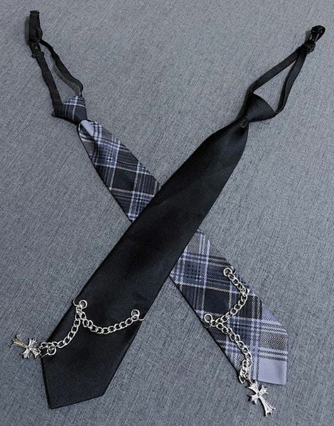 DimMoire【ディムモアール】Skull刻印スタッズリュック/Black