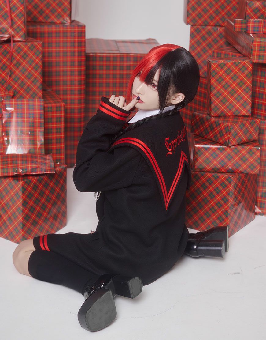 Grrr the Lipper【ガルルザリッパー】魔界学園セーラーコート/全2色