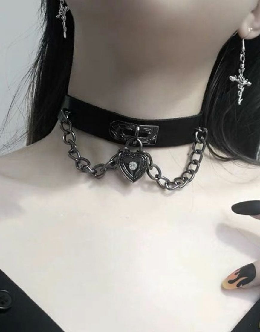 DimMoire【ディムモアール】骨型ピアス/Silver