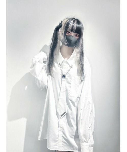 新品.訳あり BLACK PIECE NOW 袖チェーン付 変形シャツ 白 M NOVESSEL【ノベセル】チェーン付きネクタイ長袖シャツ/全2色