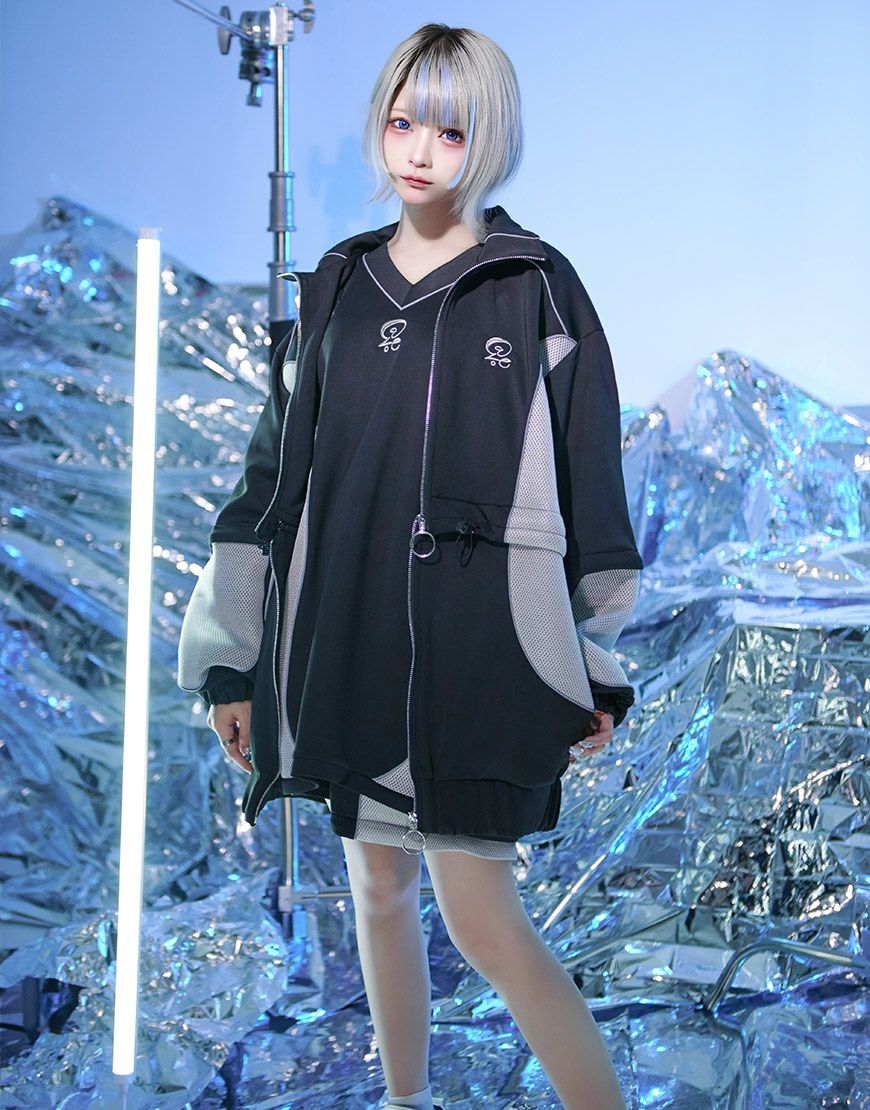 ililil ぬた。コラボ　フード付きフリルジャージ　中古 ililil【イルイルイル】iあのねちゃんコラボジャージ/全2色