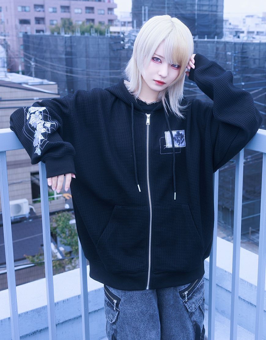 Grrr the Lipper【ガルルザリッパー】Grrr the Lipper × Nanachi