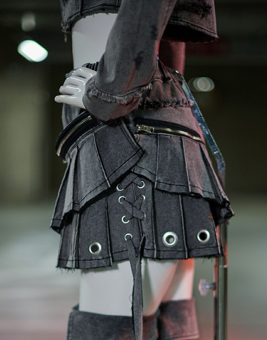 Grrr the Lipper【ガルルザリッパー】ケロイドデニム-仙骨/全2色