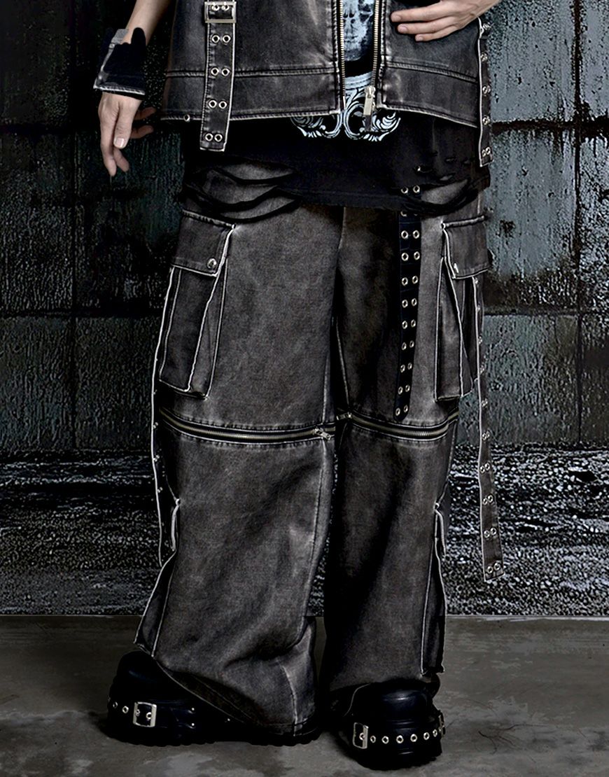 ililil【イルイルイル】2way gimmick synthetic leather cargo pants