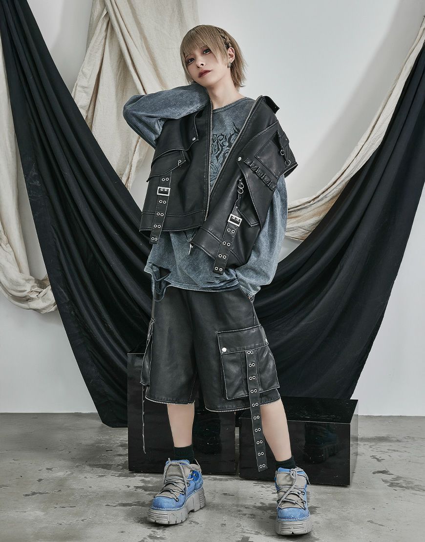 ililil【イルイルイル】2way gimmick synthetic leather cargo pants