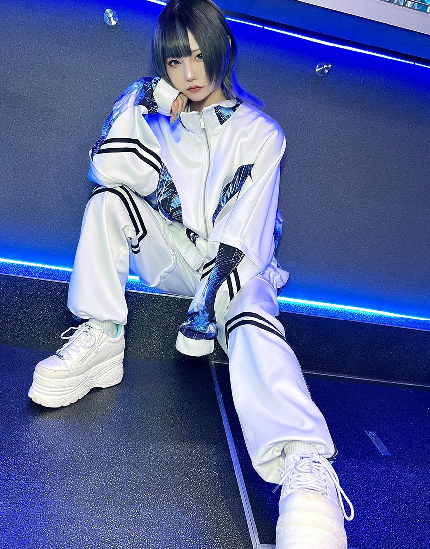 ililil【イルイルイル】『外せ、壊せ、再構築せよ。―コード：Z.I.P