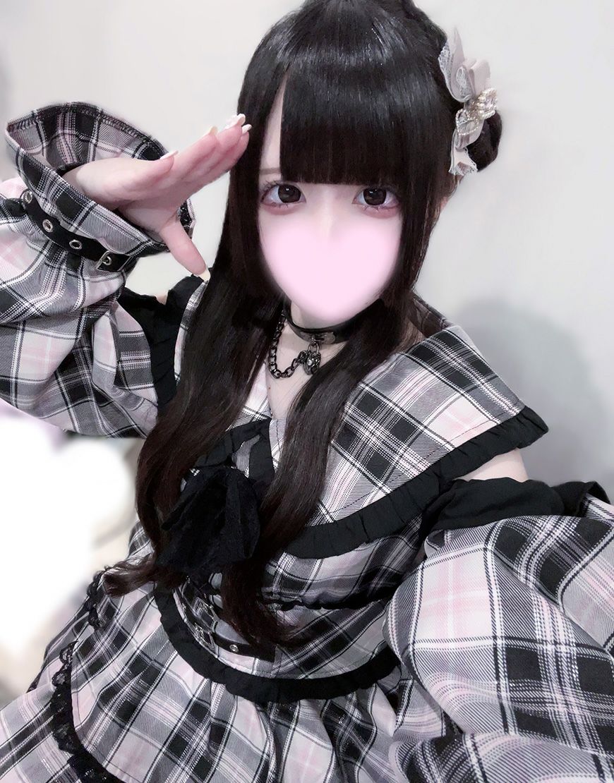 ililil【イルイルイル】地雷ちゃん推しに会う日の最終兵器（ワンピ）/全3色