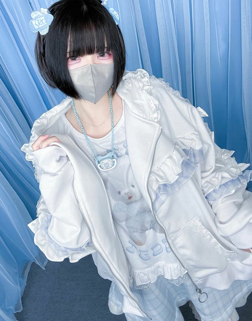 ililil【イルイルイル】崩壊世界で君臨する破戒ジップパーカー/全1色 ililil【イルイルイル】崩壊世界で君臨する破戒ジップパーカー/全1色