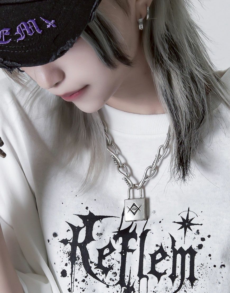 REFLEM【レフレム】Thorn eyeロゴパドロックネックレス/全1色