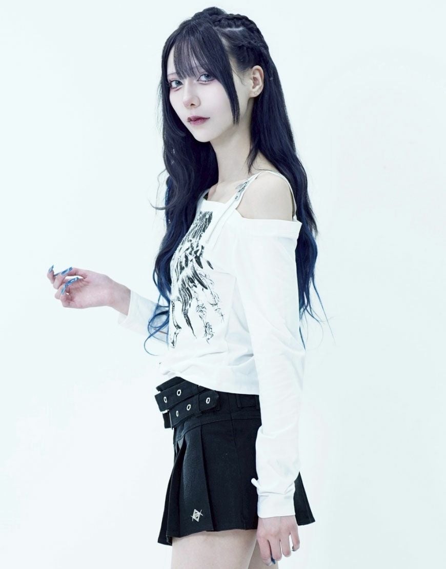 DimMoire Dig in Skull オフショル Tシャツ レフレム 白 DimMoire Dig in Skull オフショル Tシャツ レフレム 白 - メルカリ