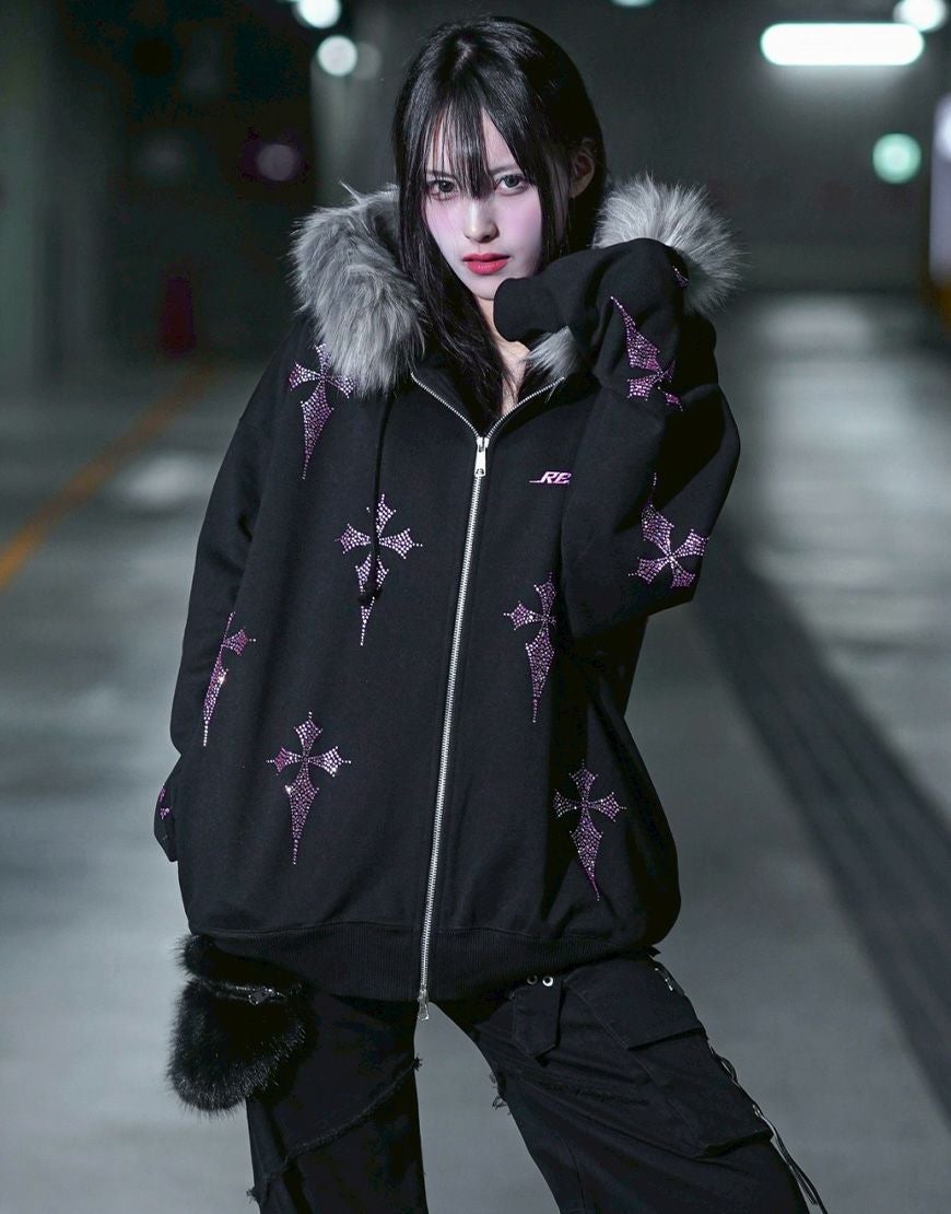 REFLEM【レフレム】ファー付きラインストーンクロス総柄長袖ジップ