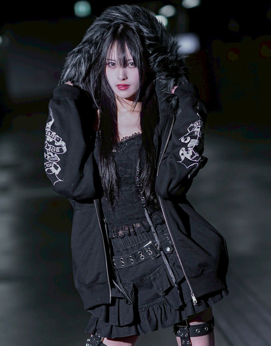 REFLEM【レフレム】ファー付きクロス刺繍ジップアップパーカー/全3色