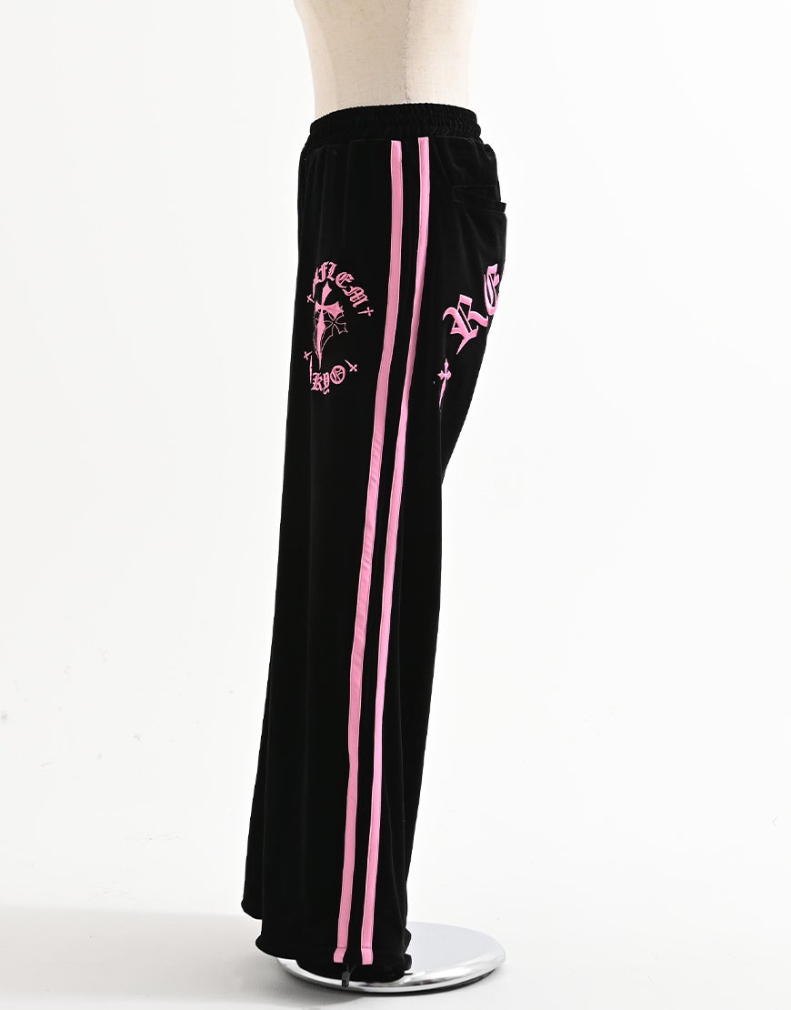 REFLEM【レフレム】クロス刺繍ベロアトラックジャケット　pink×black REFLEM（レフレム） ジャージ 「REFLEM/レフレム」クロス刺繍ベロア