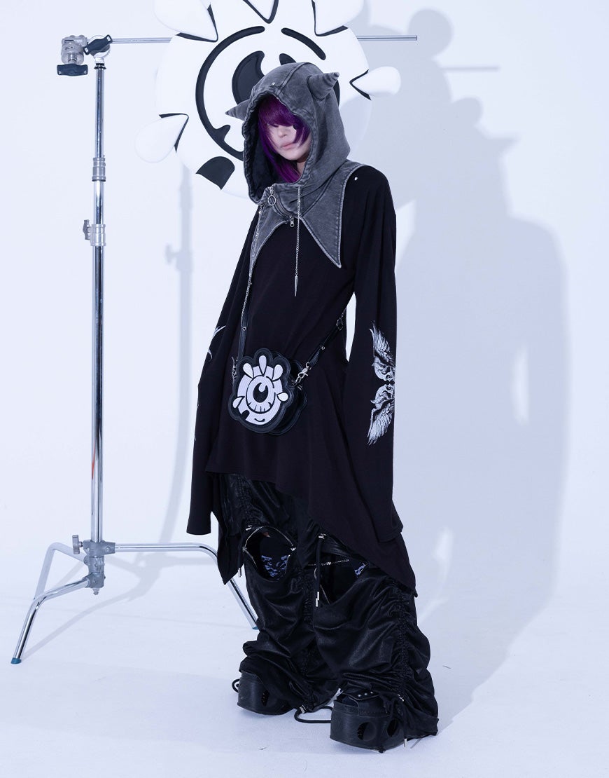 gamchu 背面鬼面 two-shot ハーフパンツ Gamchu【ガムチュ】 2WAYコーティングスカルワイドパンツ/全2色