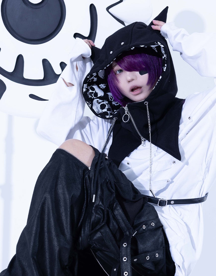 Gamchu【ガムチュ】ボクはずっと日陰にいたいなフード付きスカルタンクトップ Gamchu【ガムチュ】ボクの身長は角先まで計測してください。ハイネック