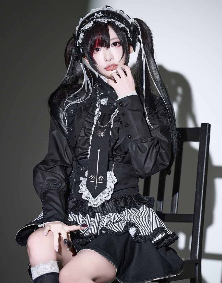 Grrr the Lipper【ガルルザリッパー】御棘嬢園レムネちゃんのブラウス