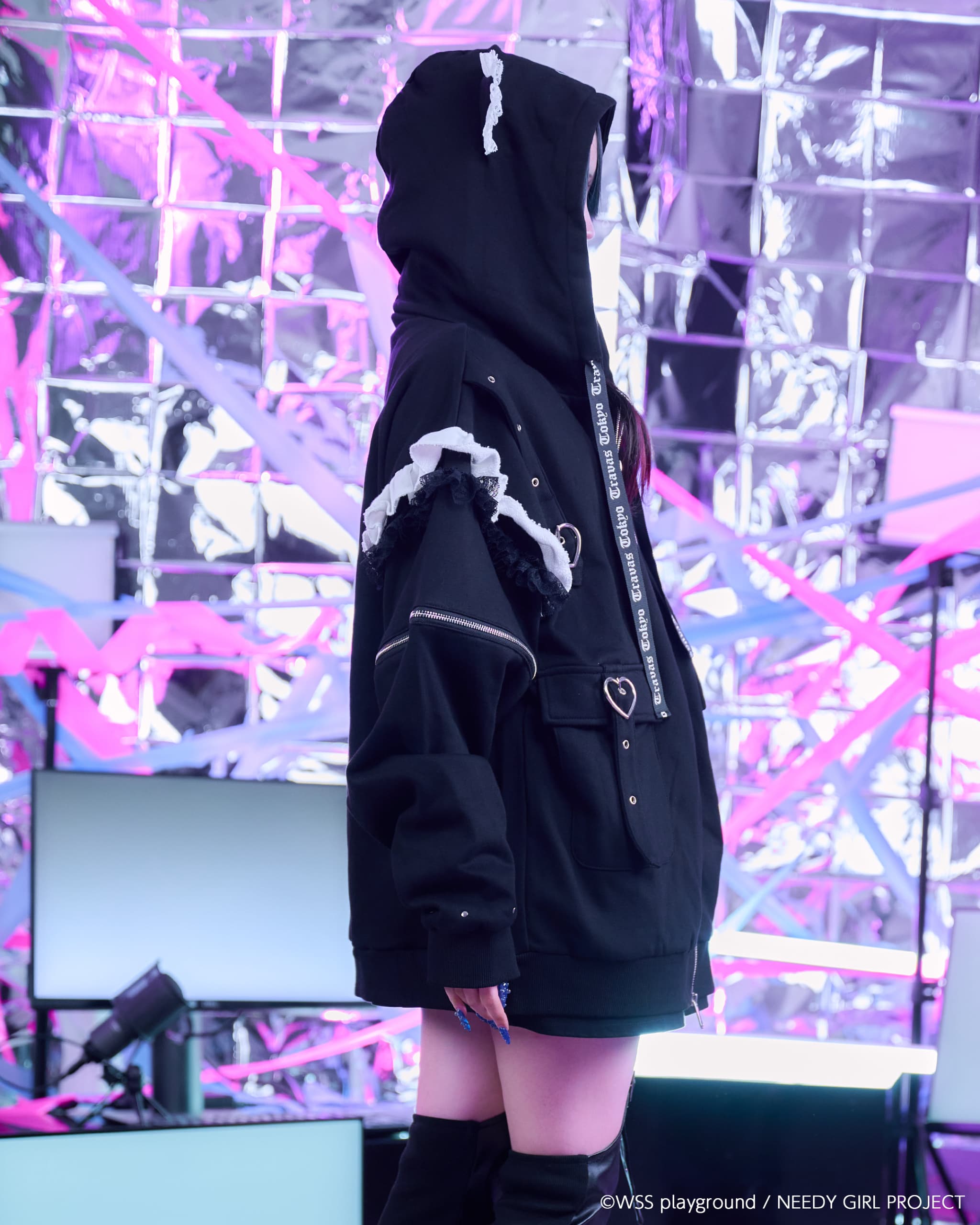 TRAVAS TOKYO×NEEDY GIRL OVERDOSE】猫耳ベルトフーディー/全2色