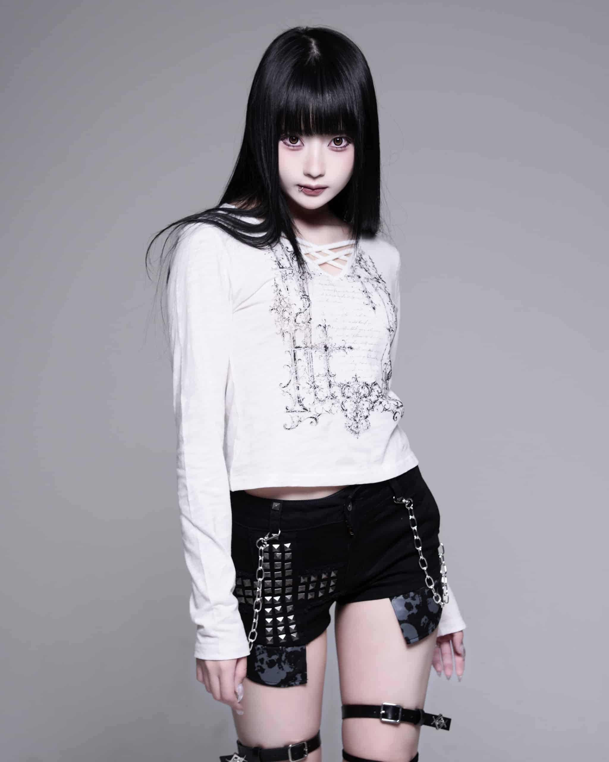 REFLEM【レフレム】クロスストラップVネック長袖カットソー/全2色