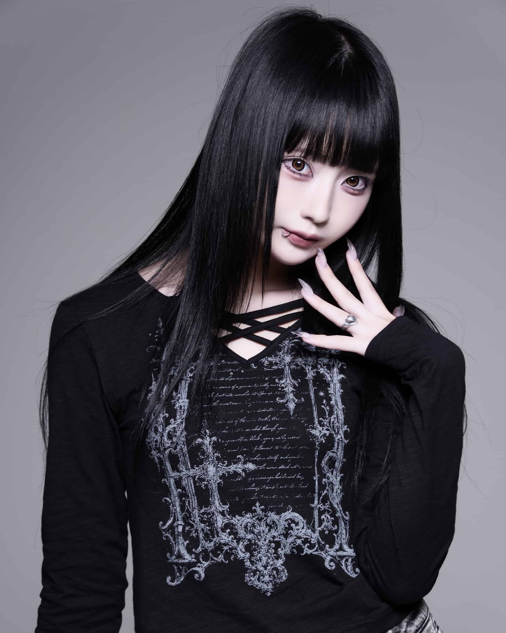 REFLEM【レフレム】クロスストラップVネック長袖カットソー/全2色
